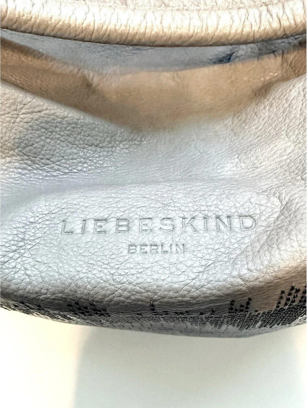 Liebeskind Berlin Leather Hobo Shoulder Bag Taupe Lizard Embossed NWT Dust Bag - Picture 5 of 9